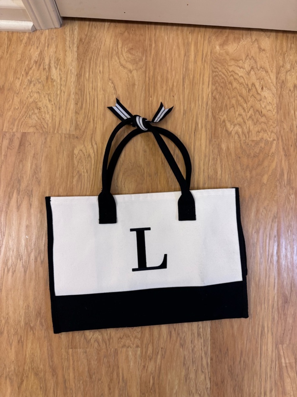 L Initial Canvas Tote